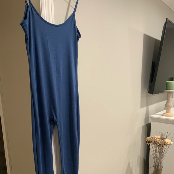Blue jumpsuit ✨ - Picture 2 of 3